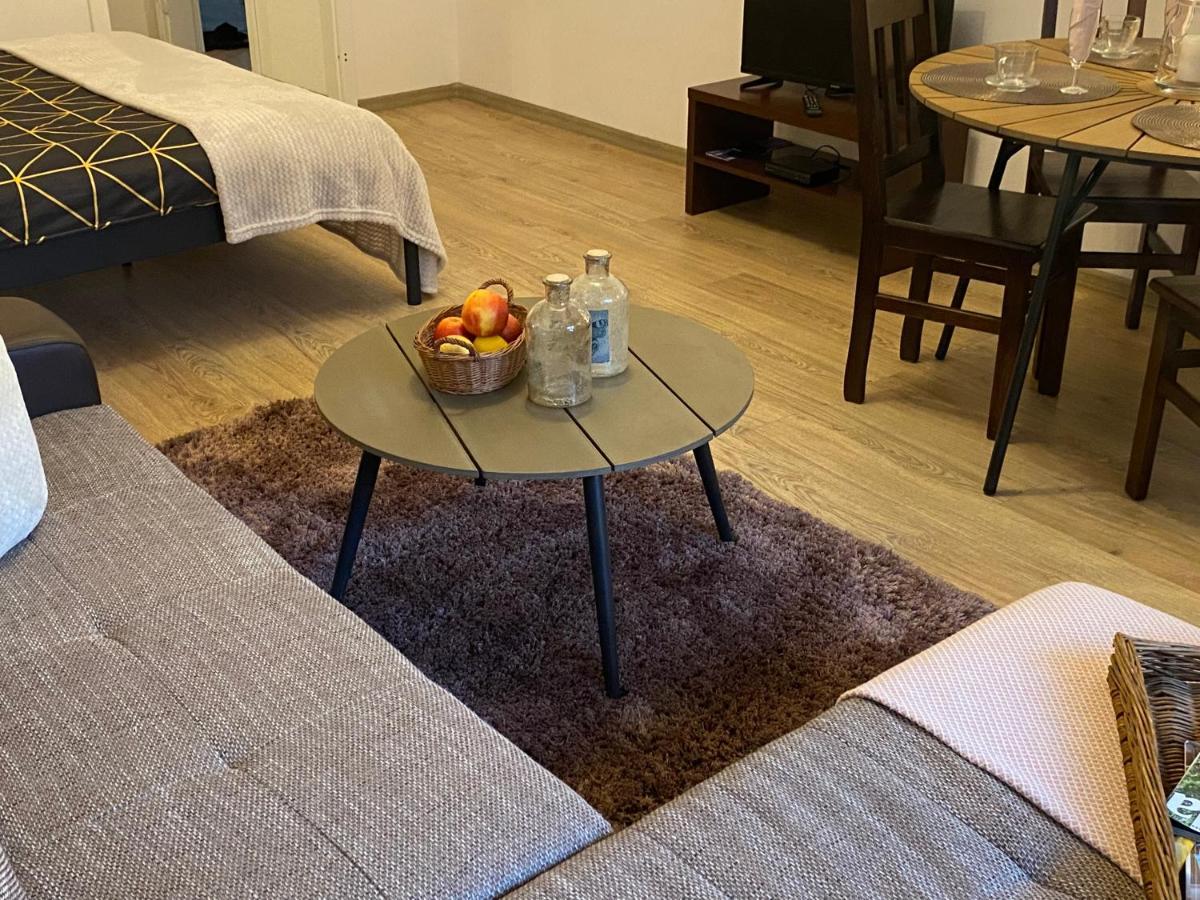 Apartament Arsenal Varsóvia Exterior foto